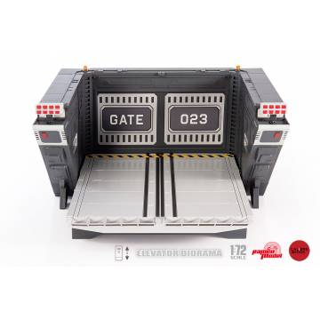 1/72 Elevator Diorama Set (for scale models)  #CA72DB09