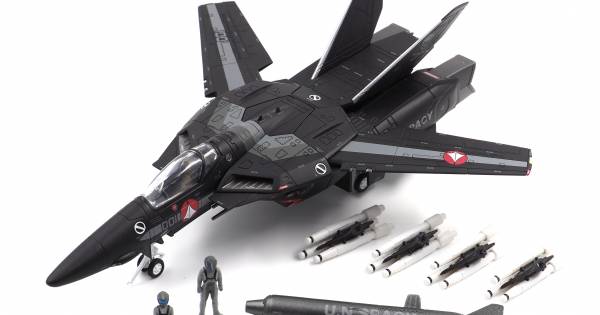 1/72 VF-1S Stealth Convention Exclusive Fighter Valkyrie